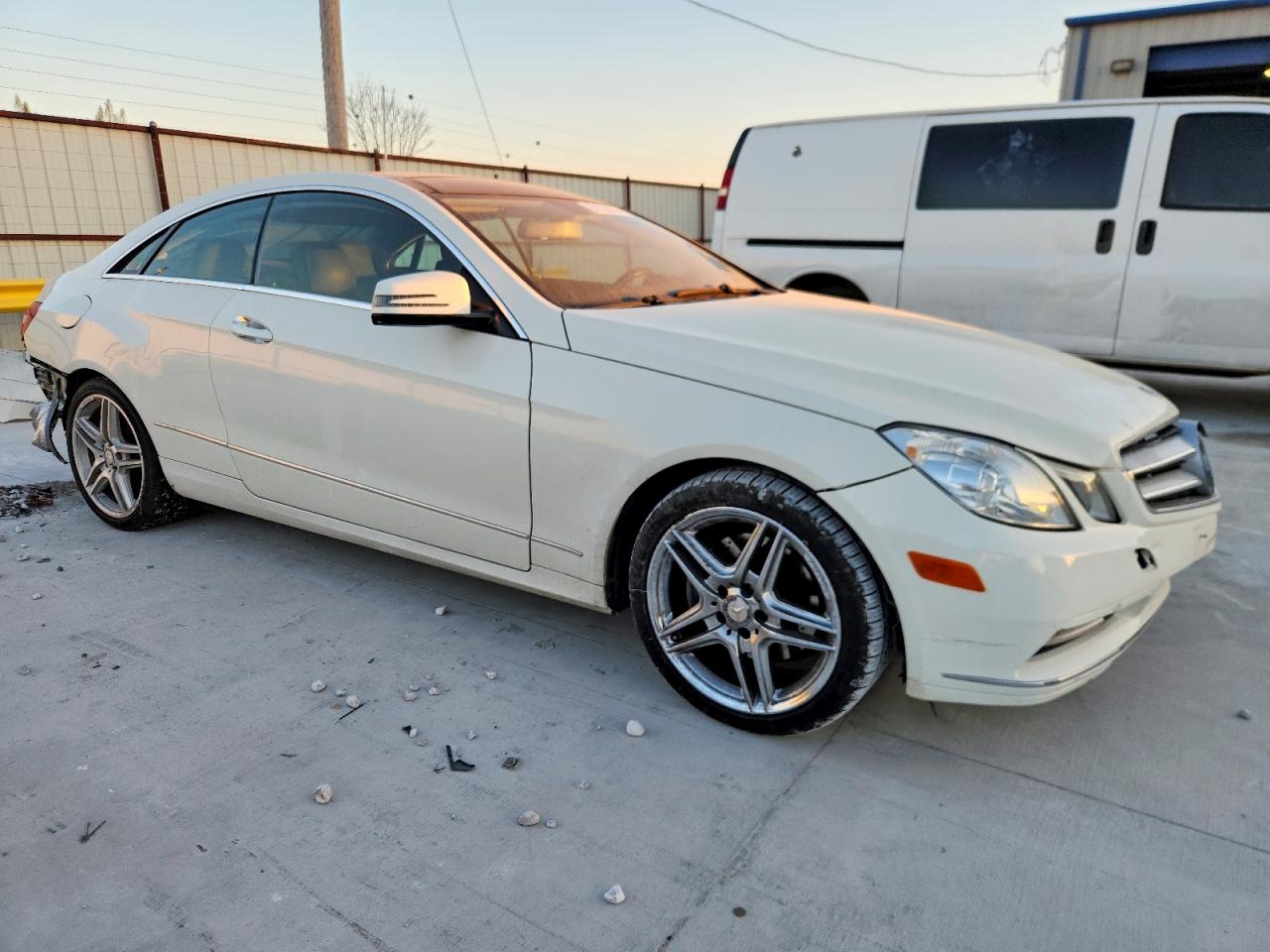 2012 MERCEDES-BENZ E 350 photo 4