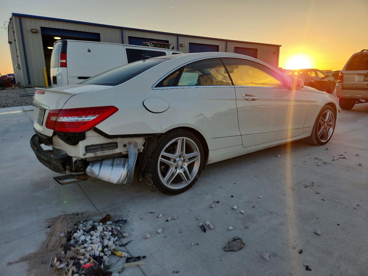 2012 MERCEDES-BENZ E 350 photo 3