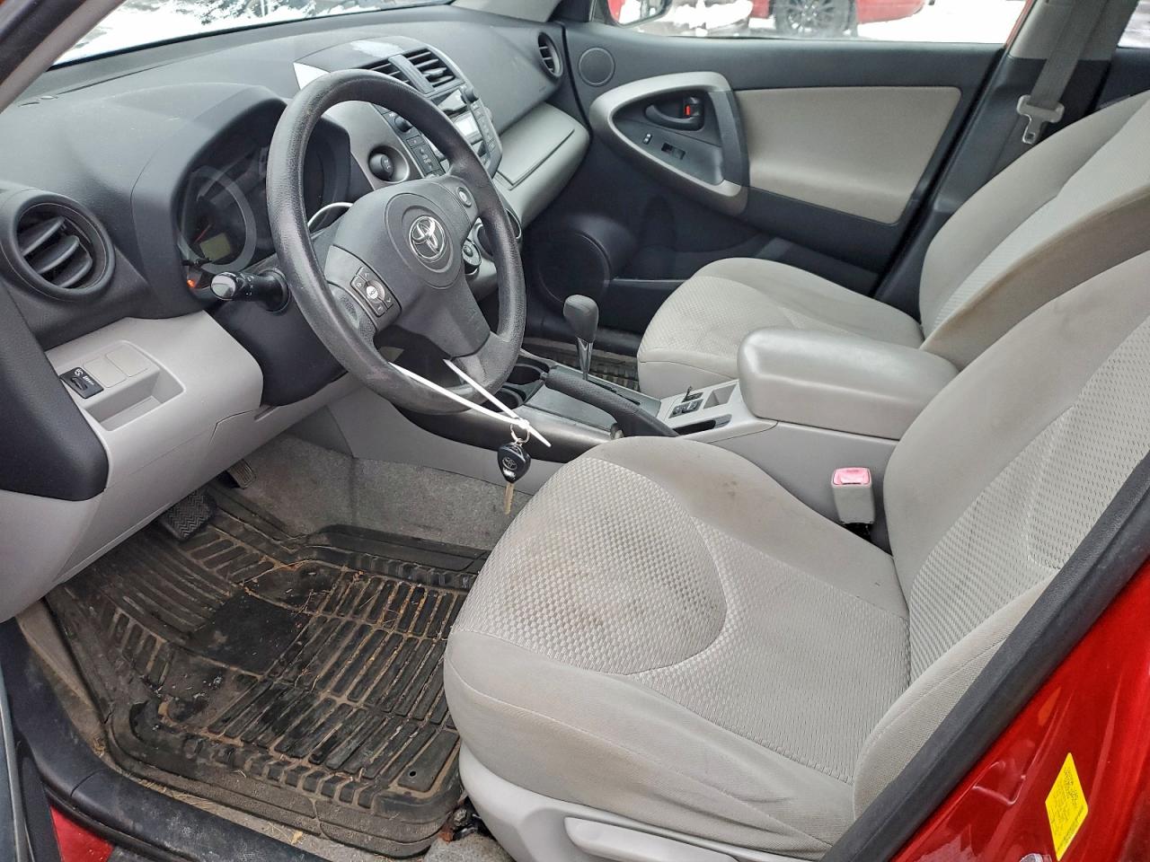 2011 TOYOTA RAV4 photo 7