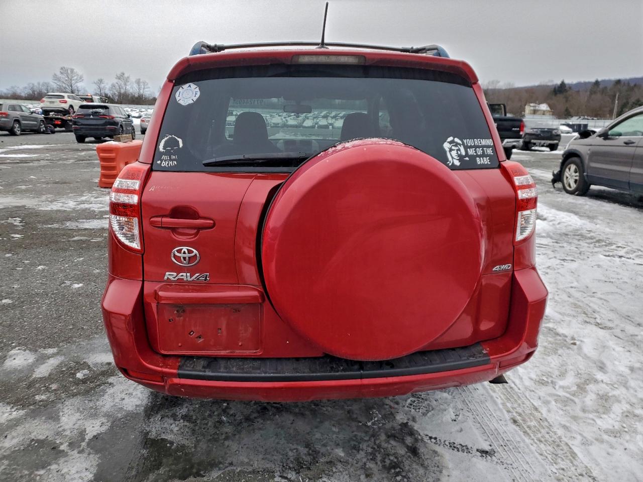 2011 TOYOTA RAV4 photo 6