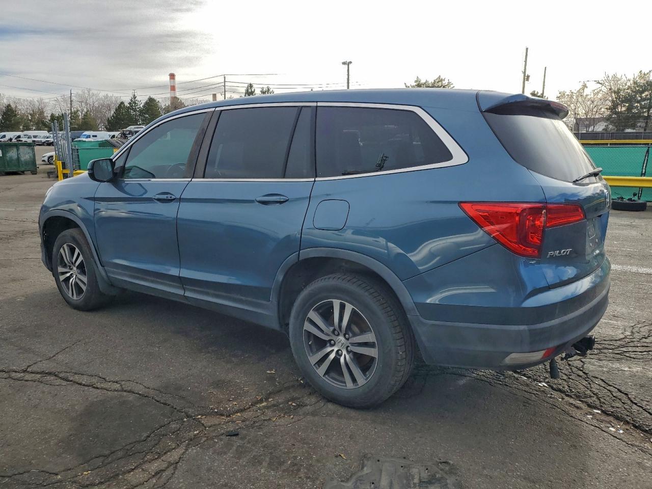 2016 HONDA PILOT EXL photo 4