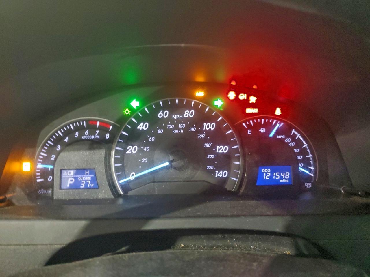 2013 TOYOTA CAMRY L photo 9
