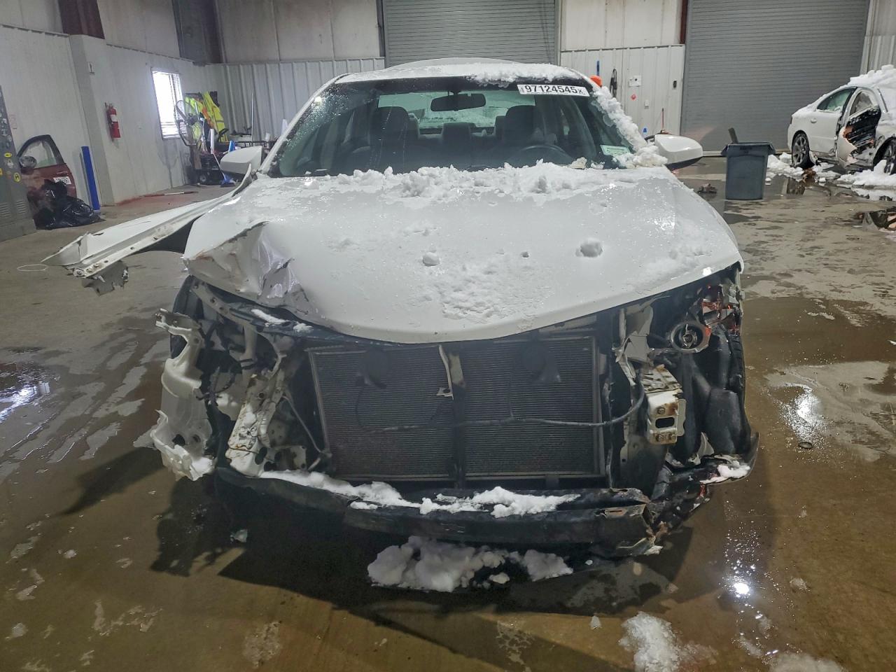 2013 TOYOTA CAMRY L photo 5