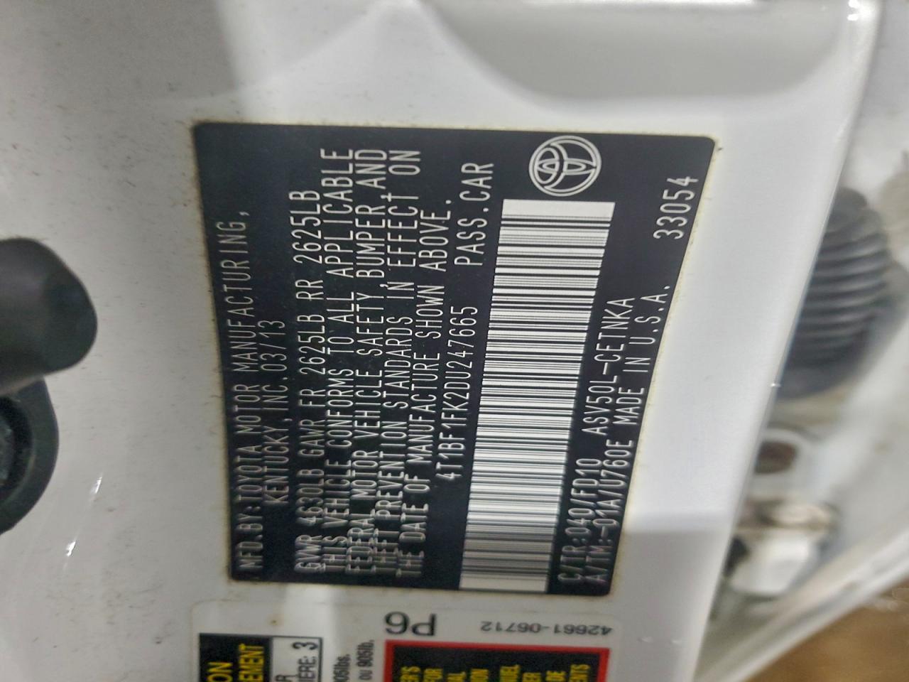 2013 TOYOTA CAMRY L photo 13
