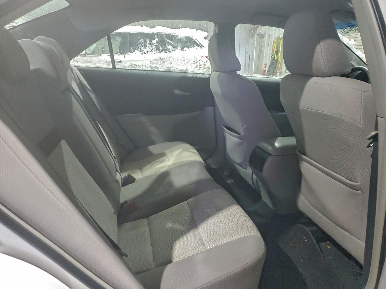 2013 TOYOTA CAMRY L photo 10
