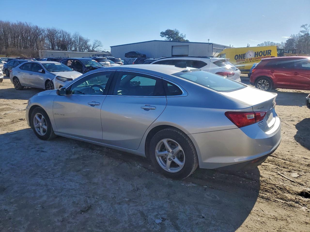2016 CHEVROLET MALIBU LS photo 2