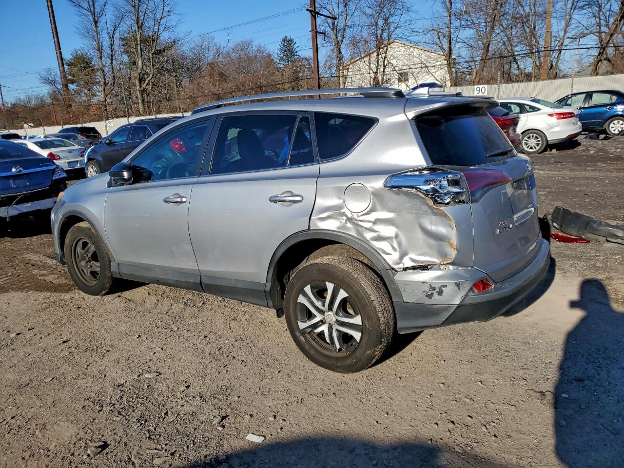 2017 TOYOTA RAV4 LE photo 3