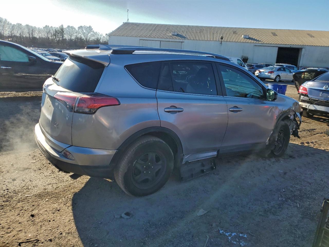 2017 TOYOTA RAV4 LE photo 5