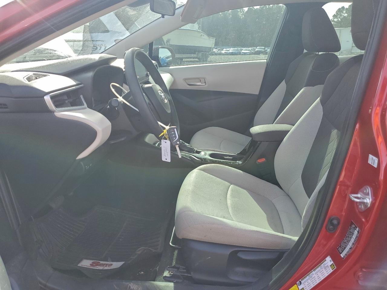 2020 TOYOTA COROLLA LE photo 13