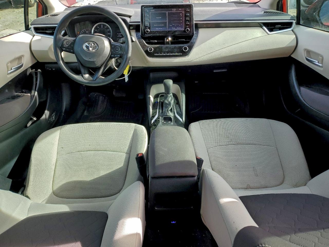 2020 TOYOTA COROLLA LE photo 15