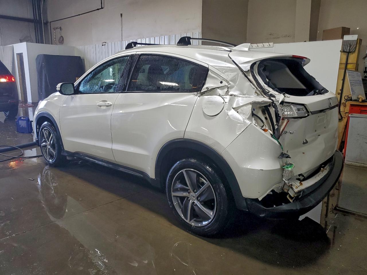 2021 HONDA HR-V EX photo 2