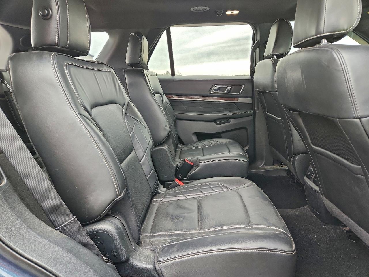 2018 FORD EXPLORER PLATINUM photo 11