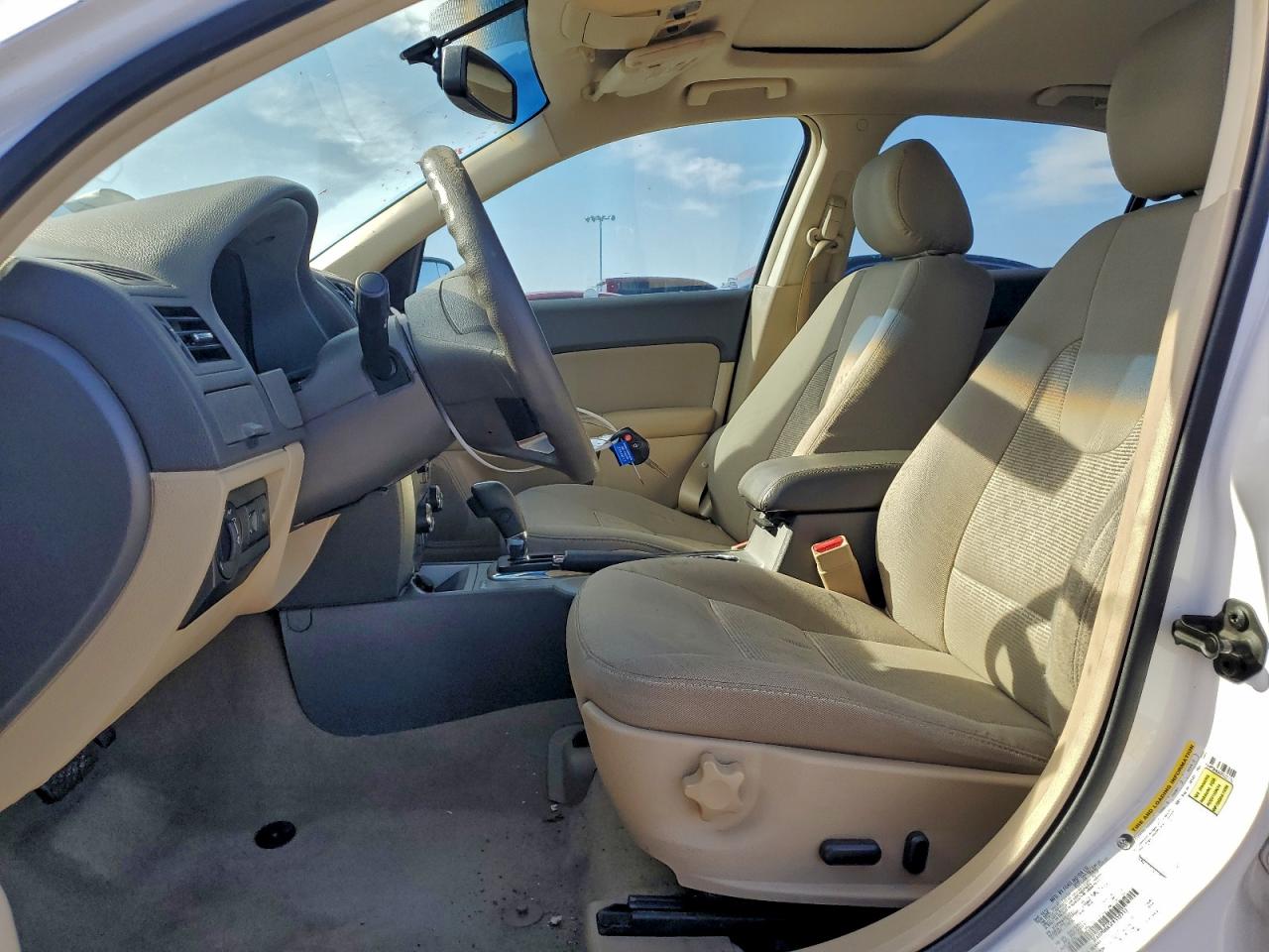 2012 FORD FUSION SE photo 13