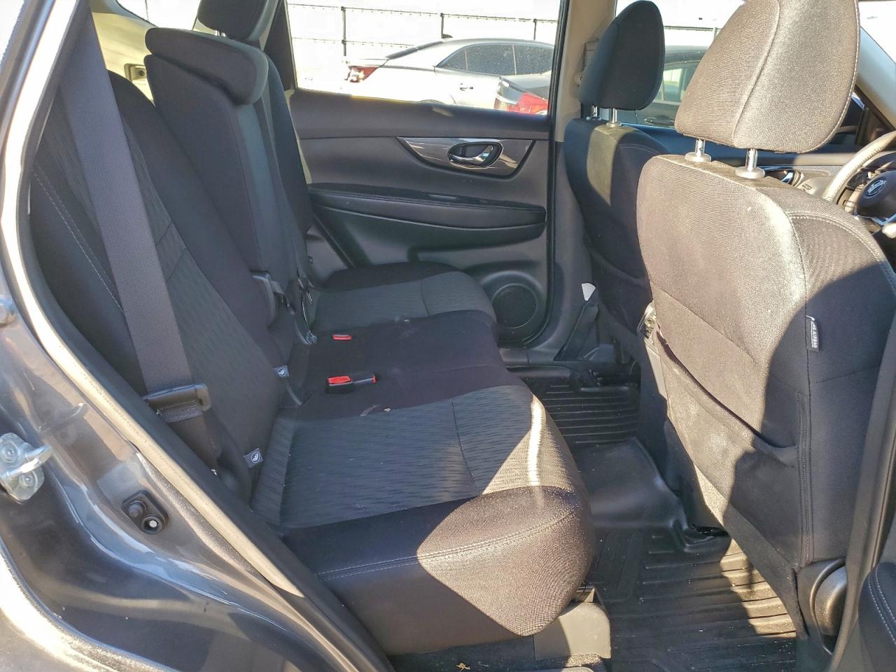 2018 NISSAN ROGUE S photo 31