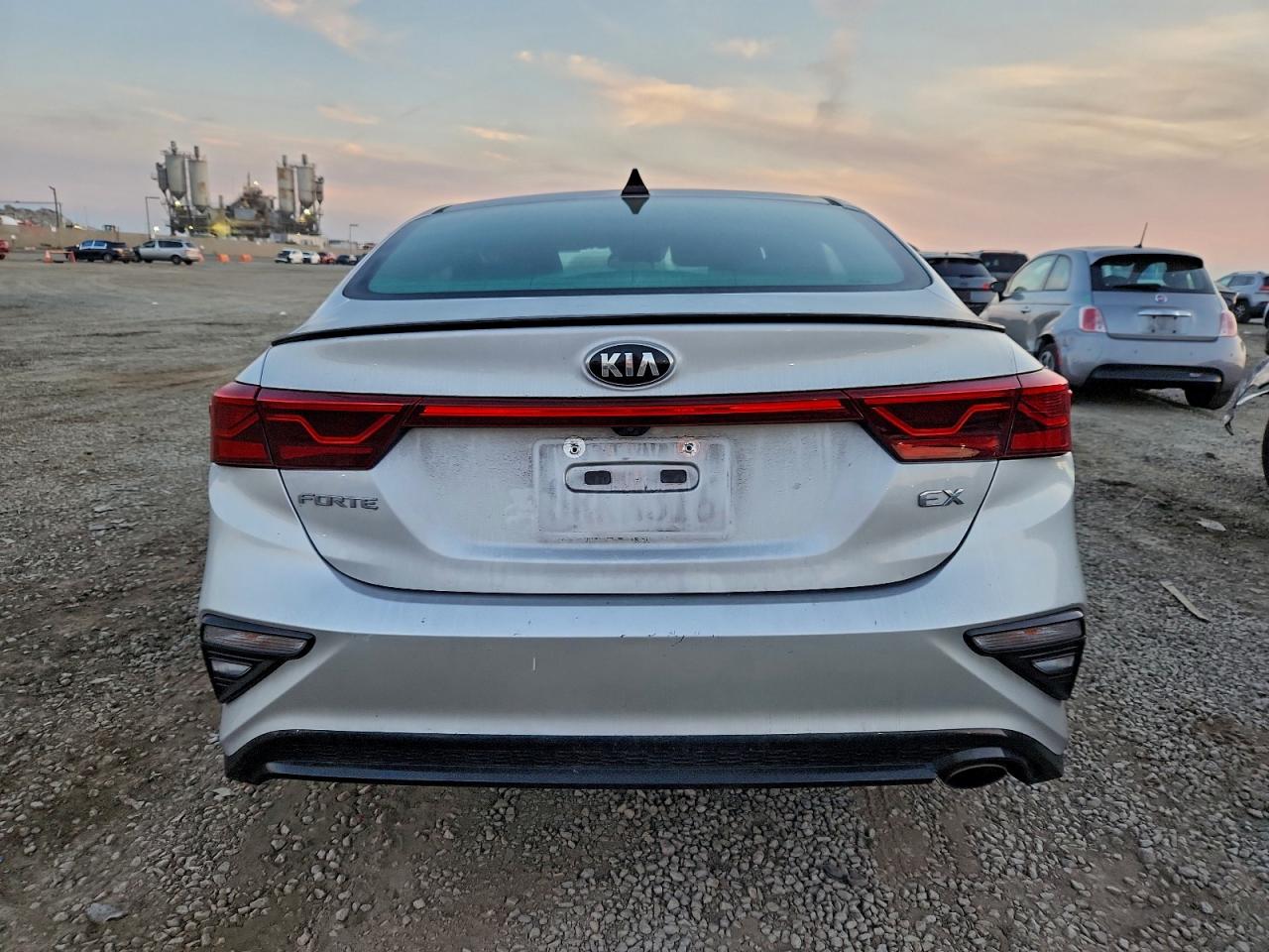 2020 KIA FORTE EX photo 6