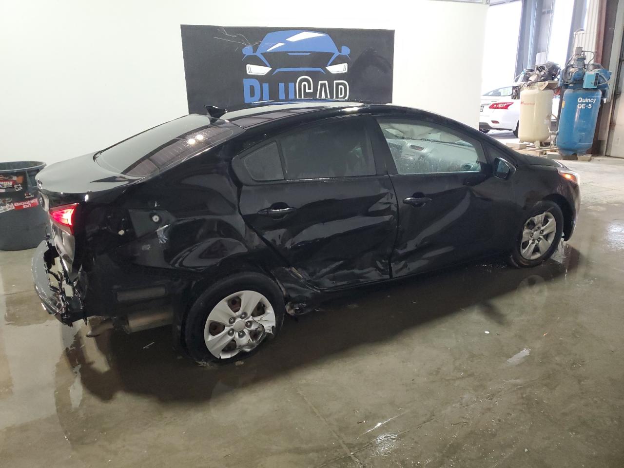 2017 KIA FORTE LX photo 5