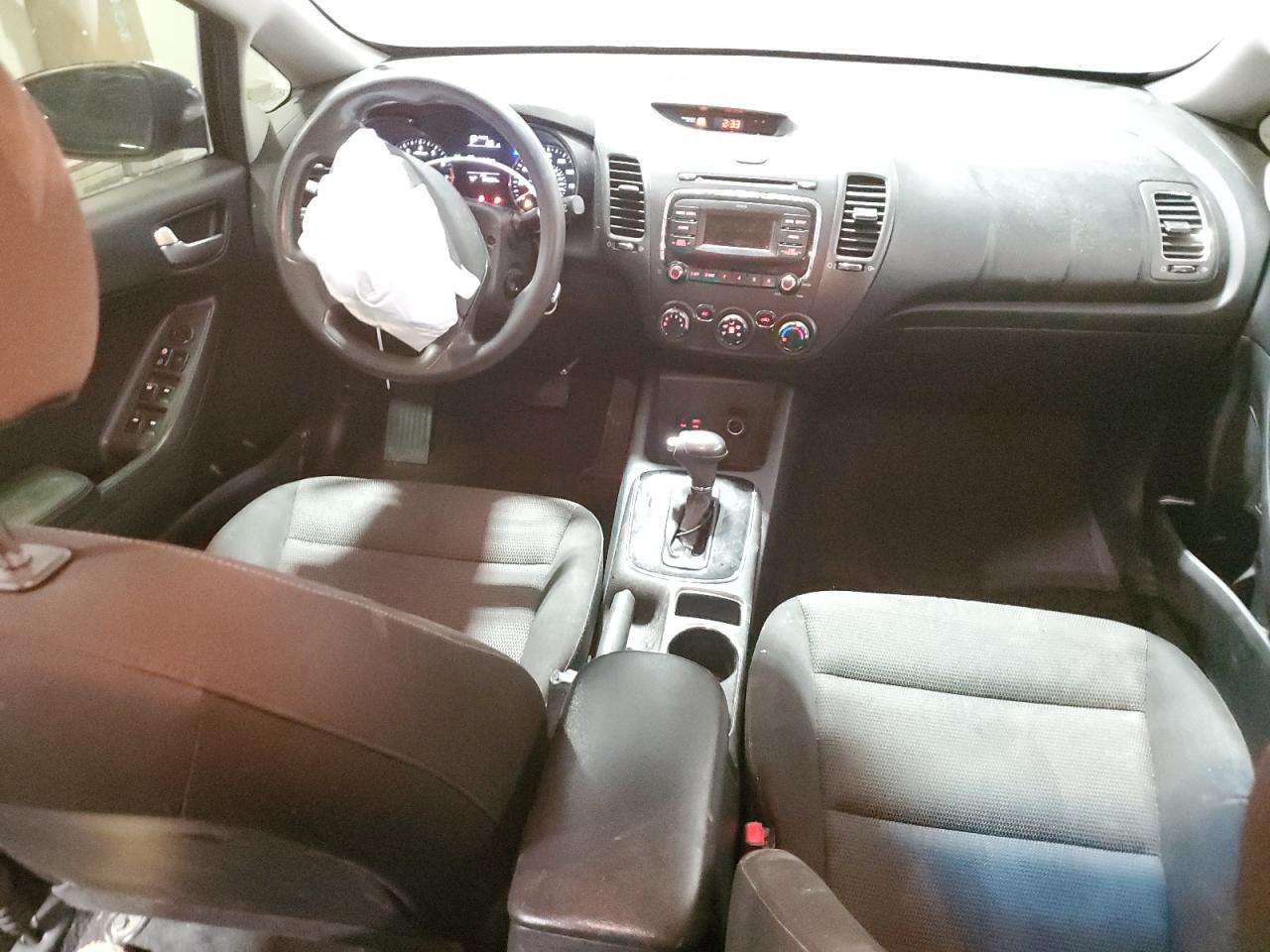 2017 KIA FORTE LX photo 15