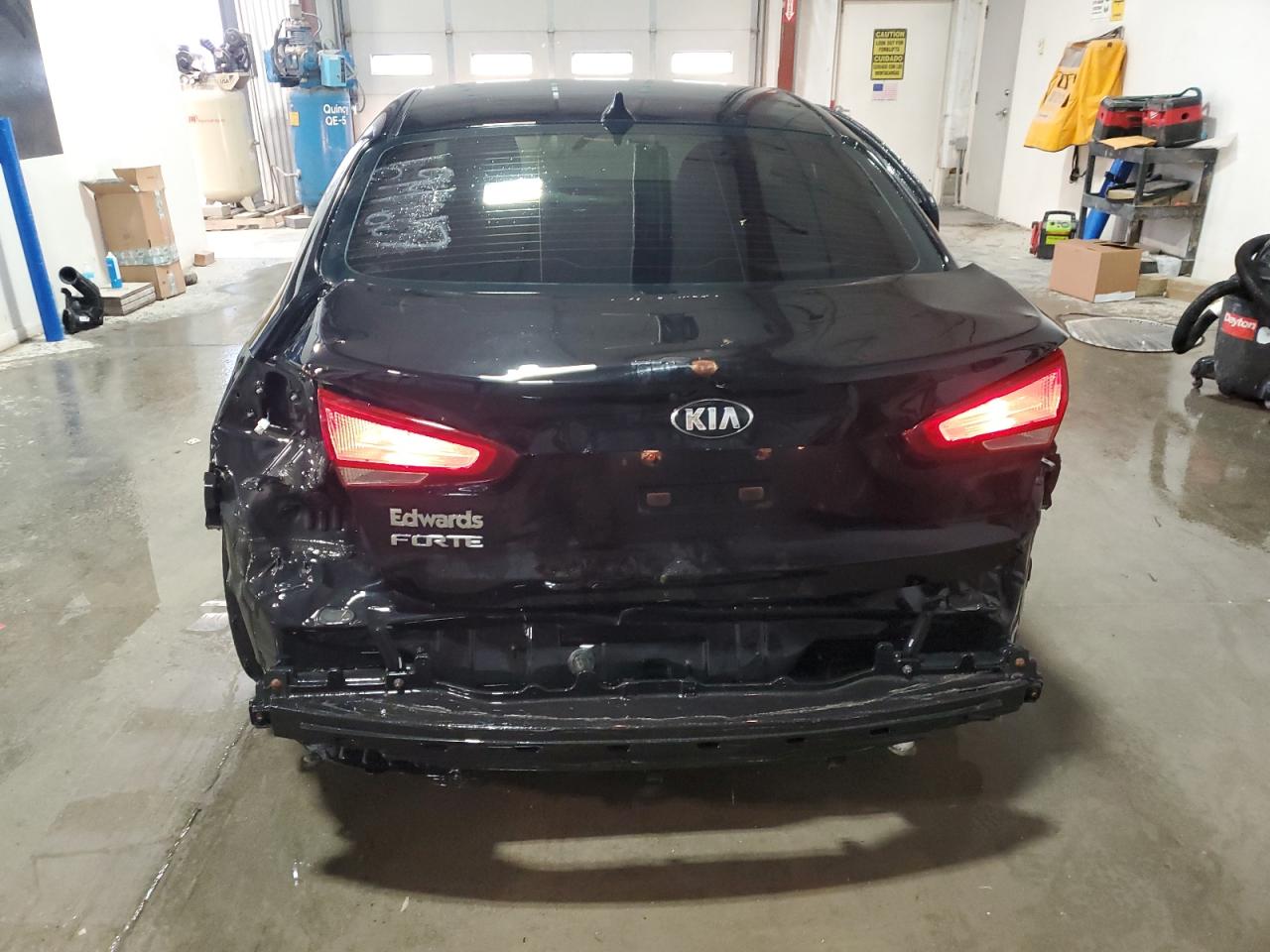 2017 KIA FORTE LX photo 11