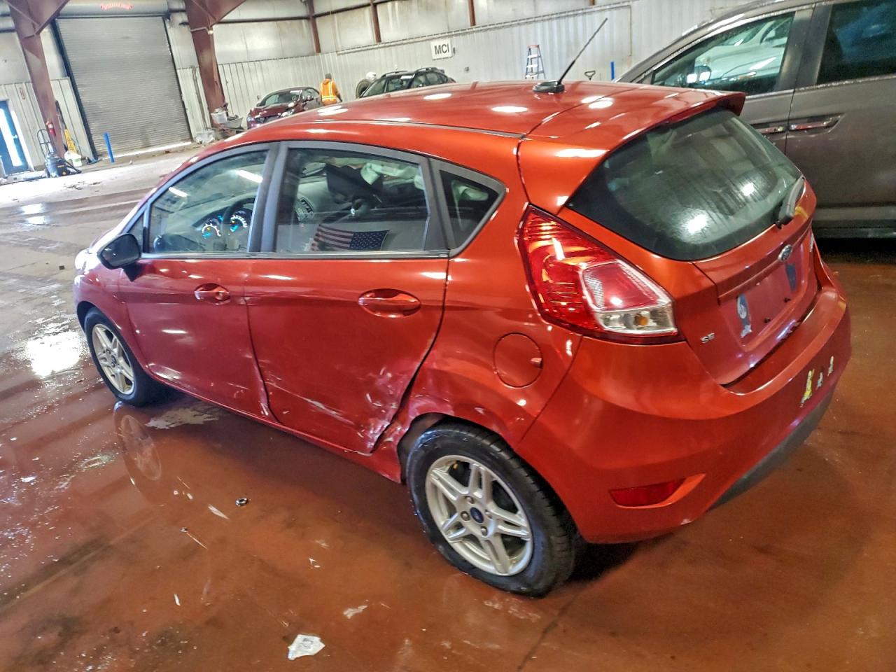 2018 FORD FIESTA SE photo 2