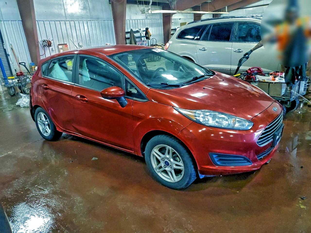 2018 FORD FIESTA SE photo 4