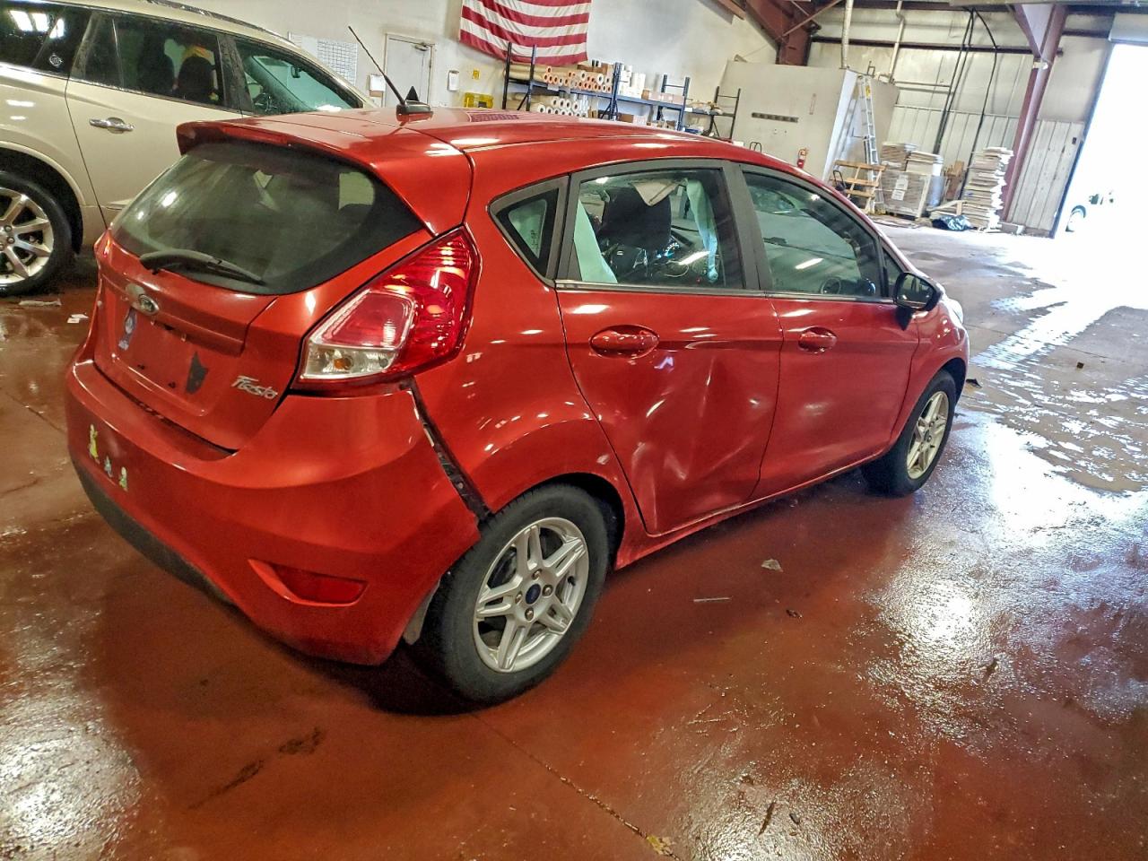 2018 FORD FIESTA SE photo 3