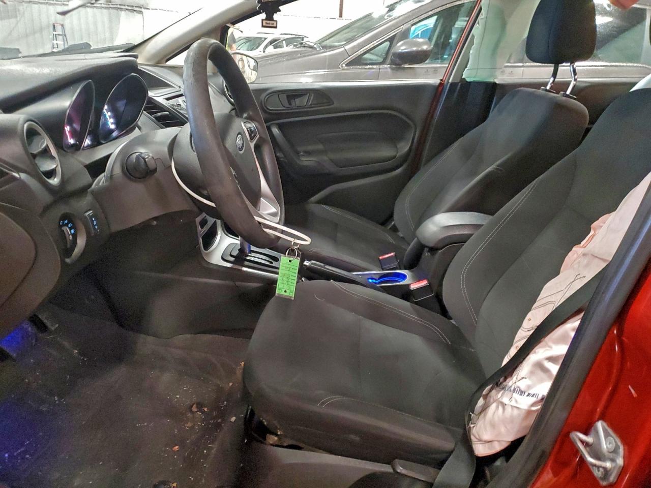 2018 FORD FIESTA SE photo 7