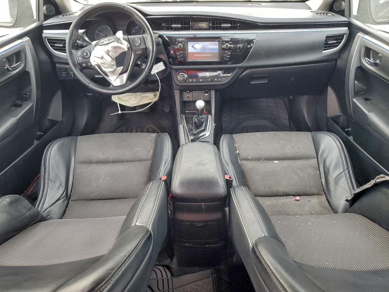 2014 TOYOTA COROLLA L photo 8