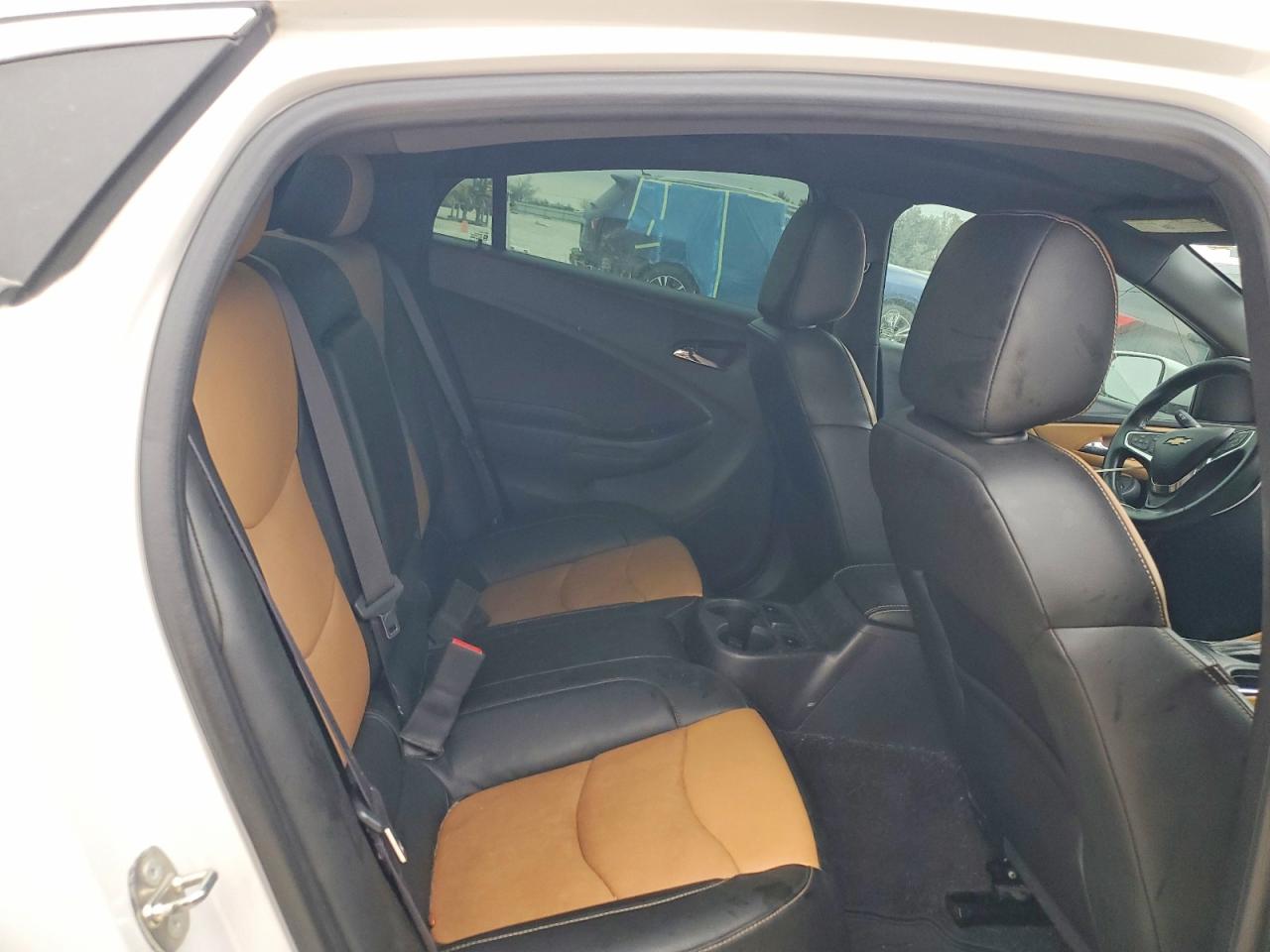 2017 CHEVROLET VOLT PREMIER photo 10