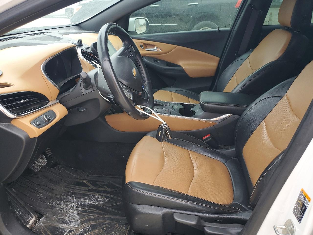 2017 CHEVROLET VOLT PREMIER photo 7