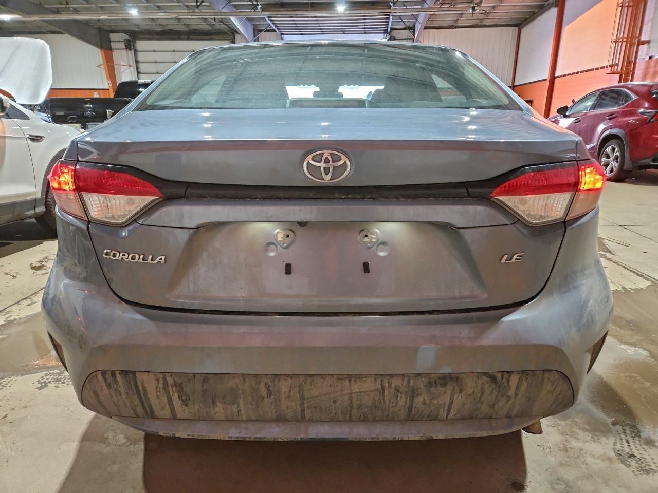 2022 TOYOTA COROLLA LE photo 6