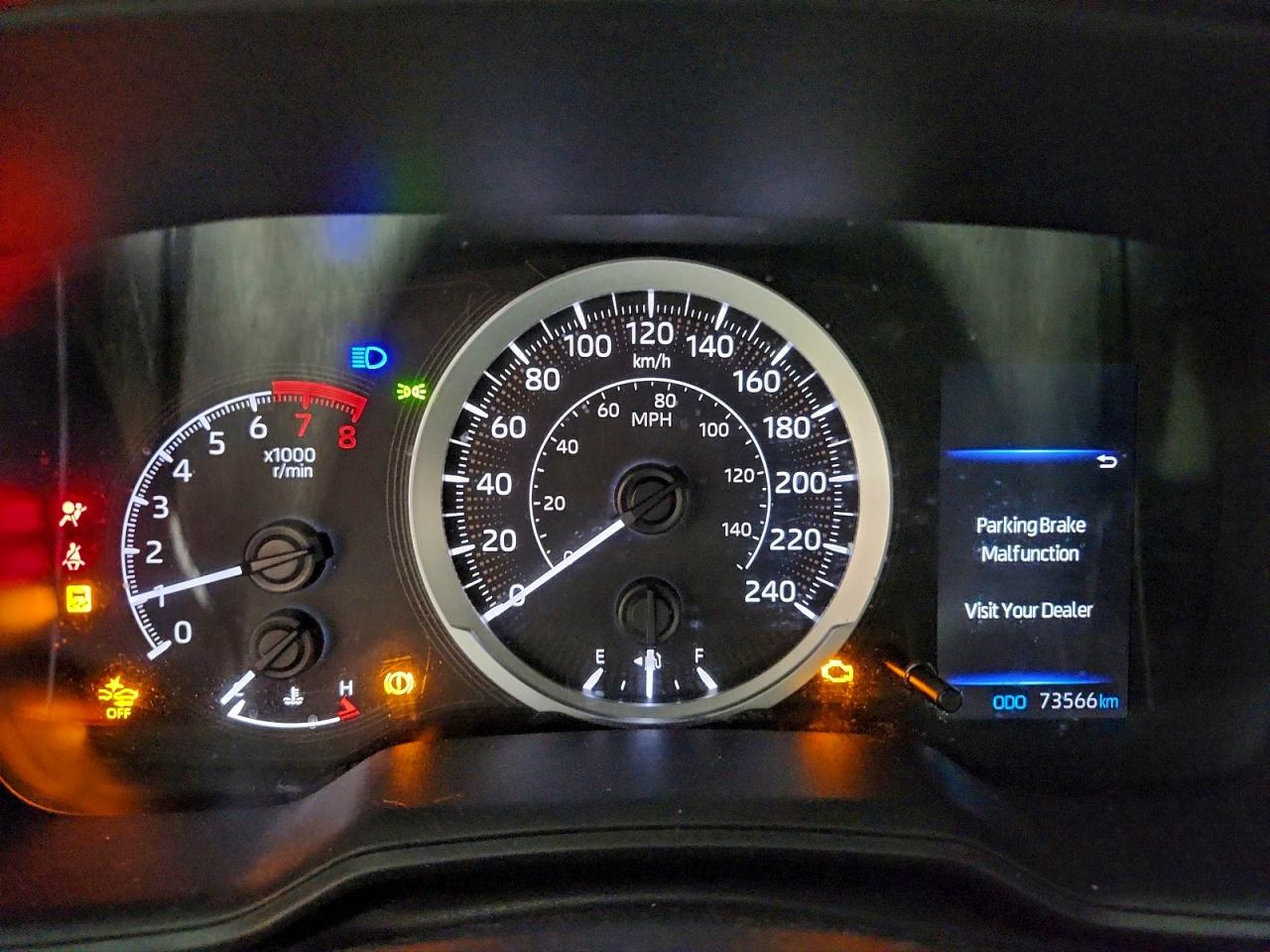 2022 TOYOTA COROLLA LE photo 9