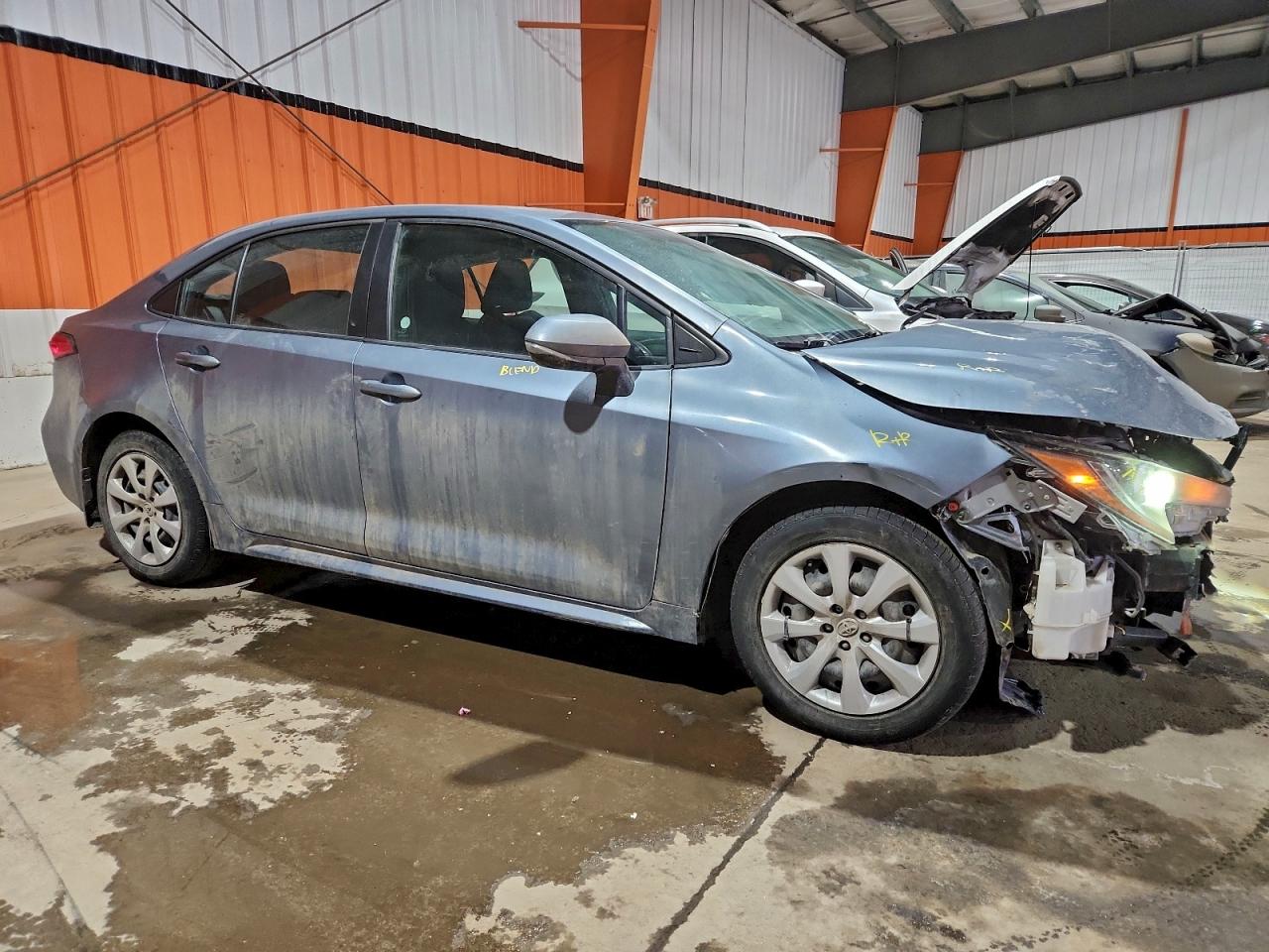 2022 TOYOTA COROLLA LE photo 4