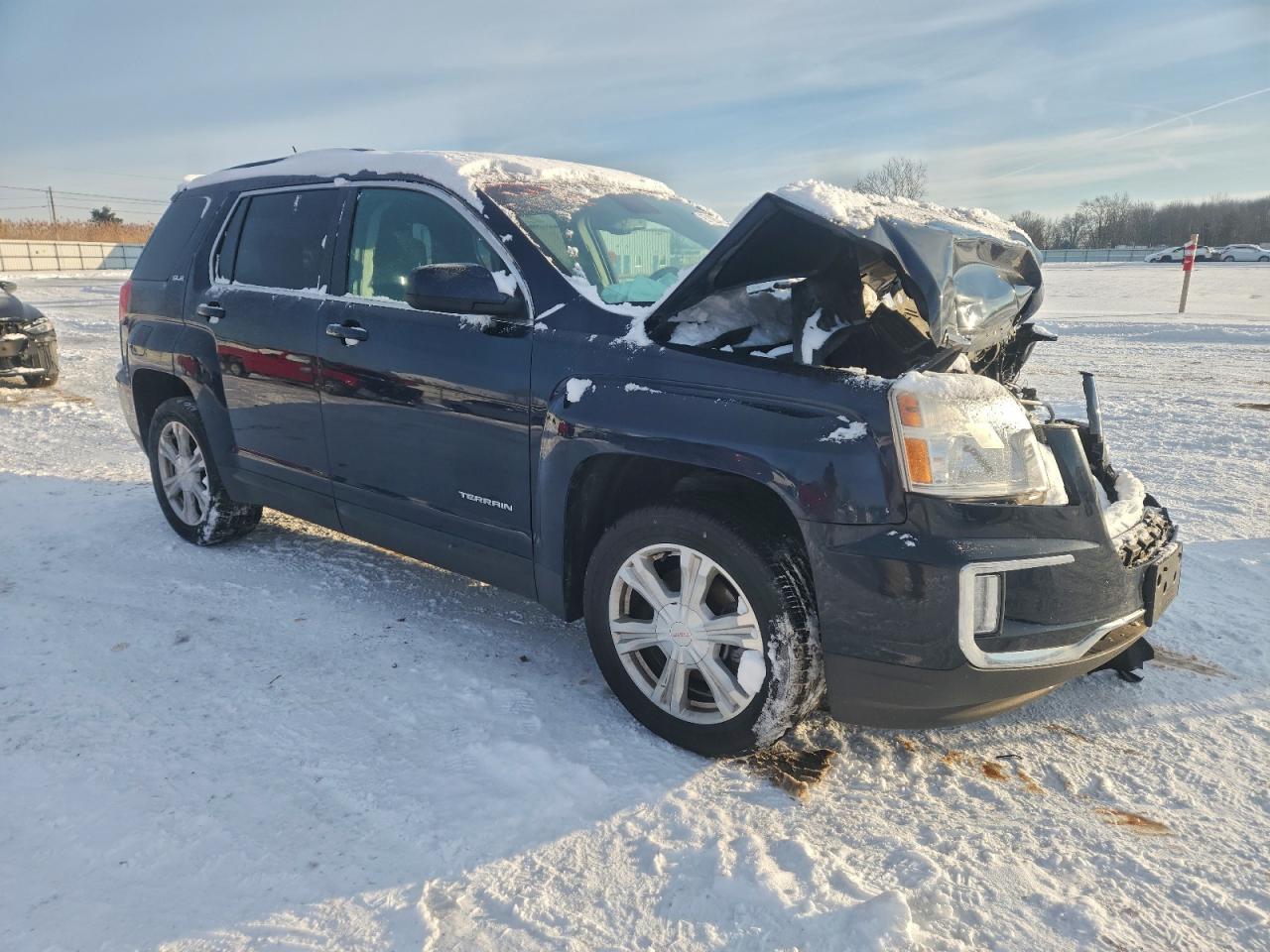 2017 GMC TERRAIN SLE photo 4