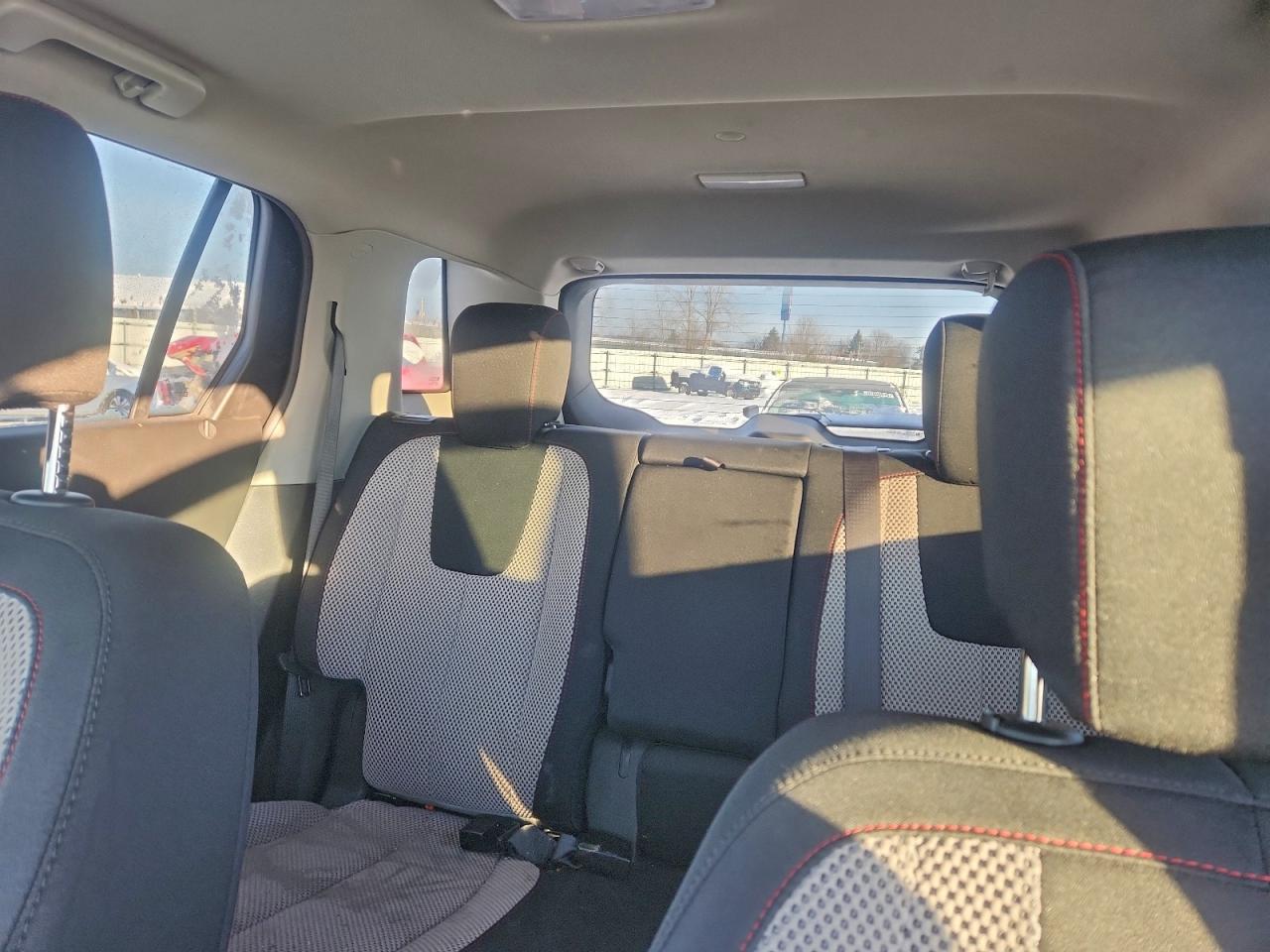 2017 GMC TERRAIN SLE photo 10