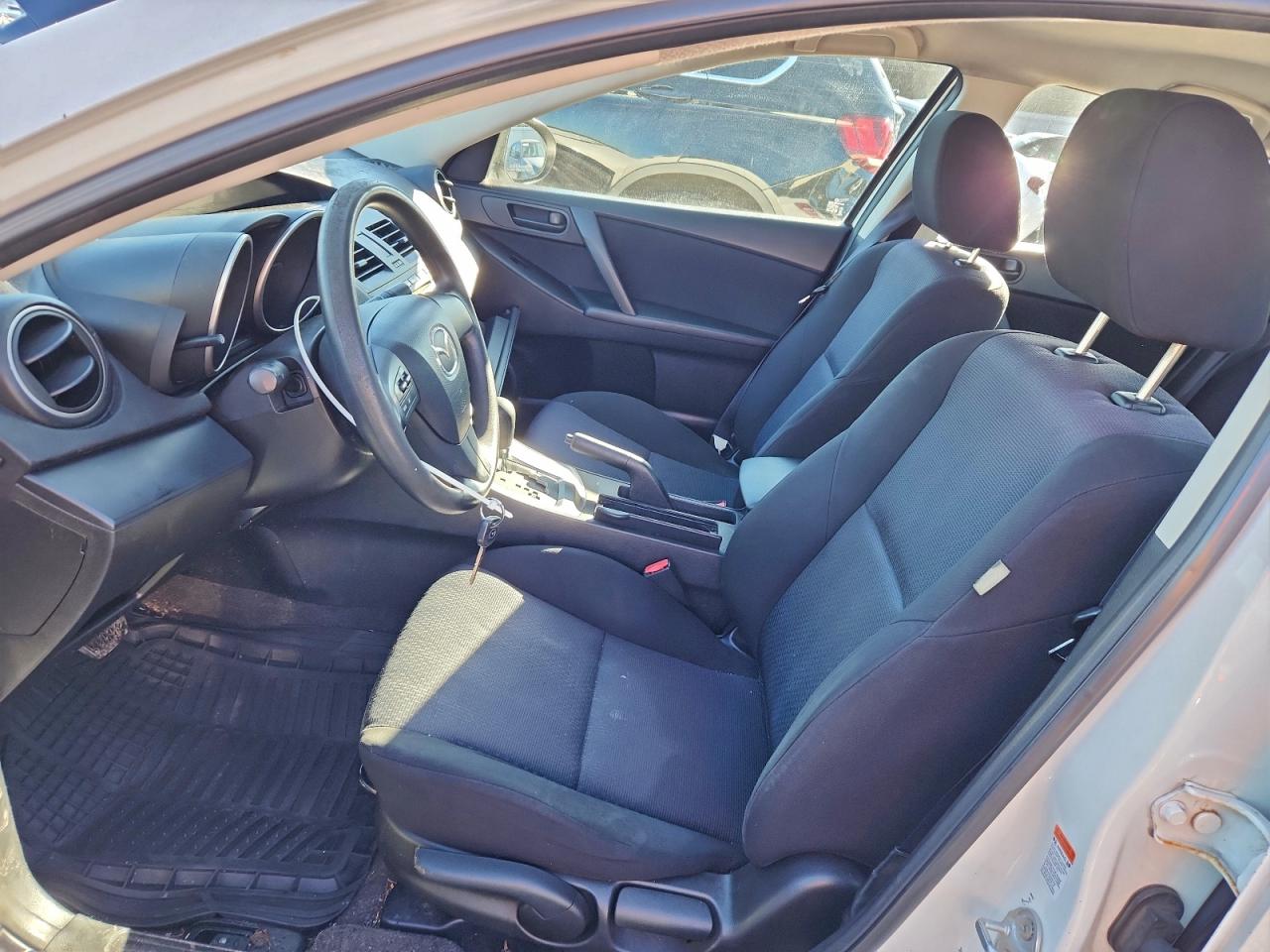 2010 MAZDA 3 I photo 13