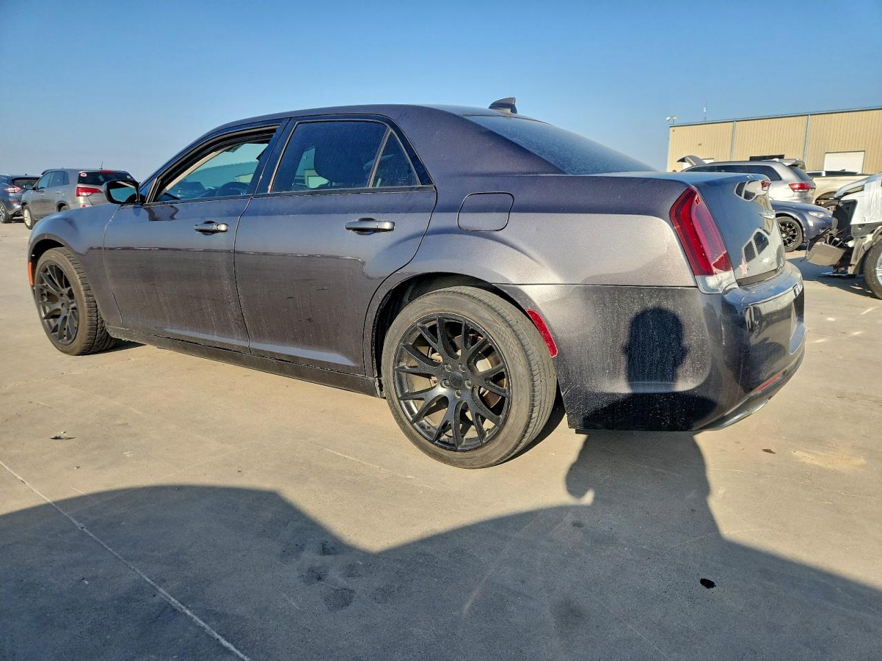 2018 CHRYSLER 300 TOURING photo 3