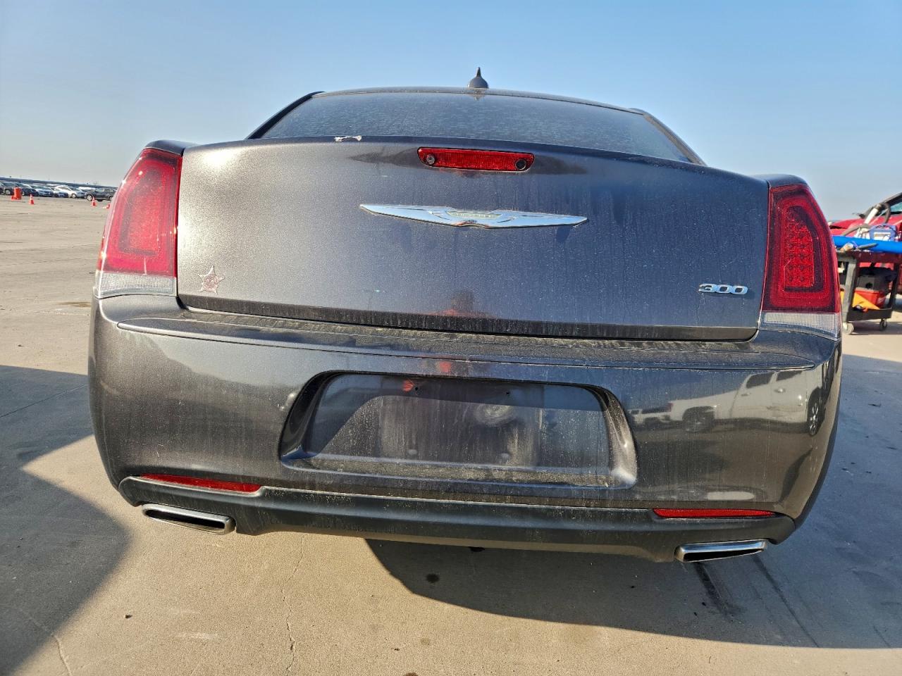 2018 CHRYSLER 300 TOURING photo 11