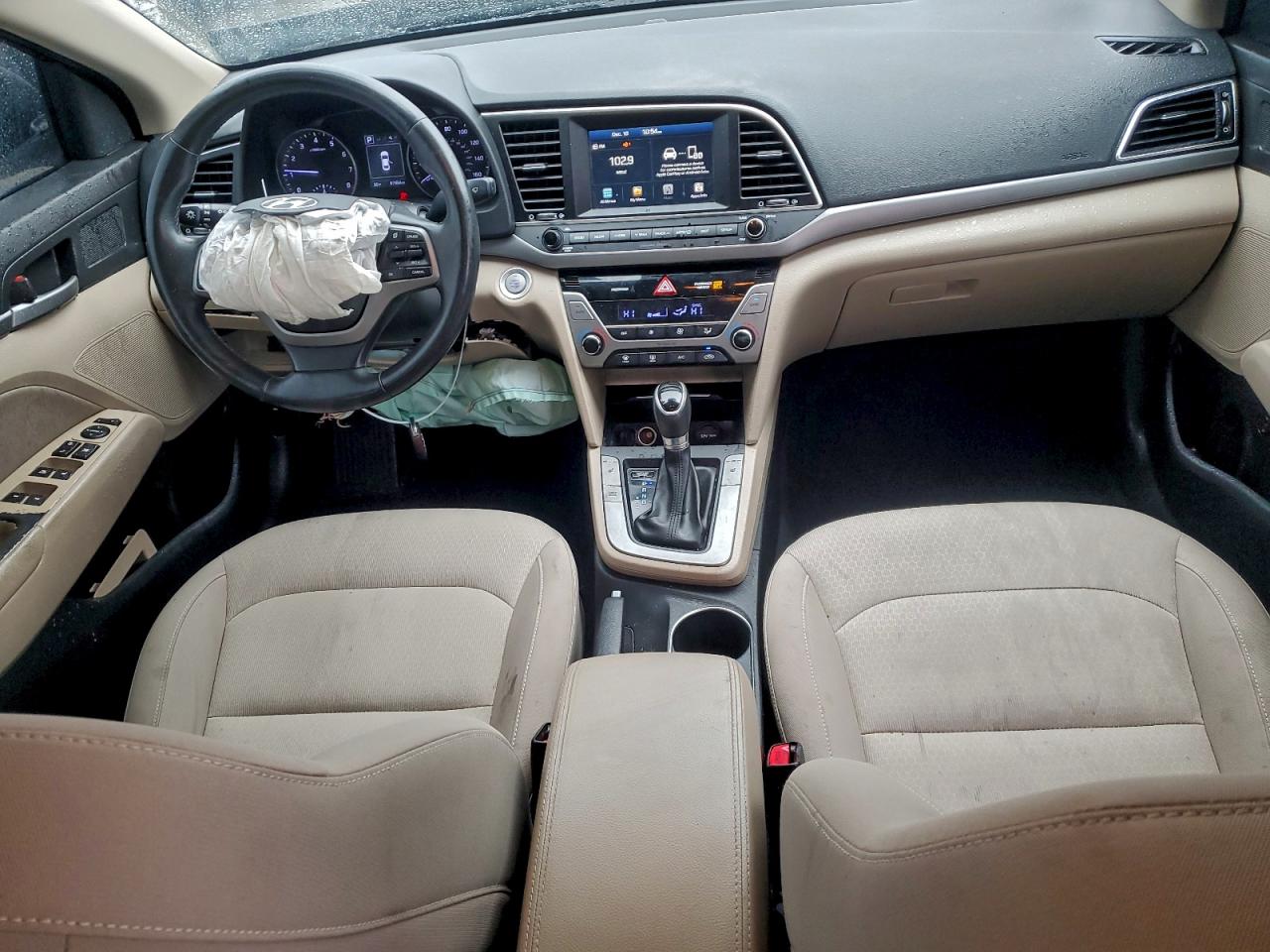 2017 HYUNDAI ELANTRA SE photo 22