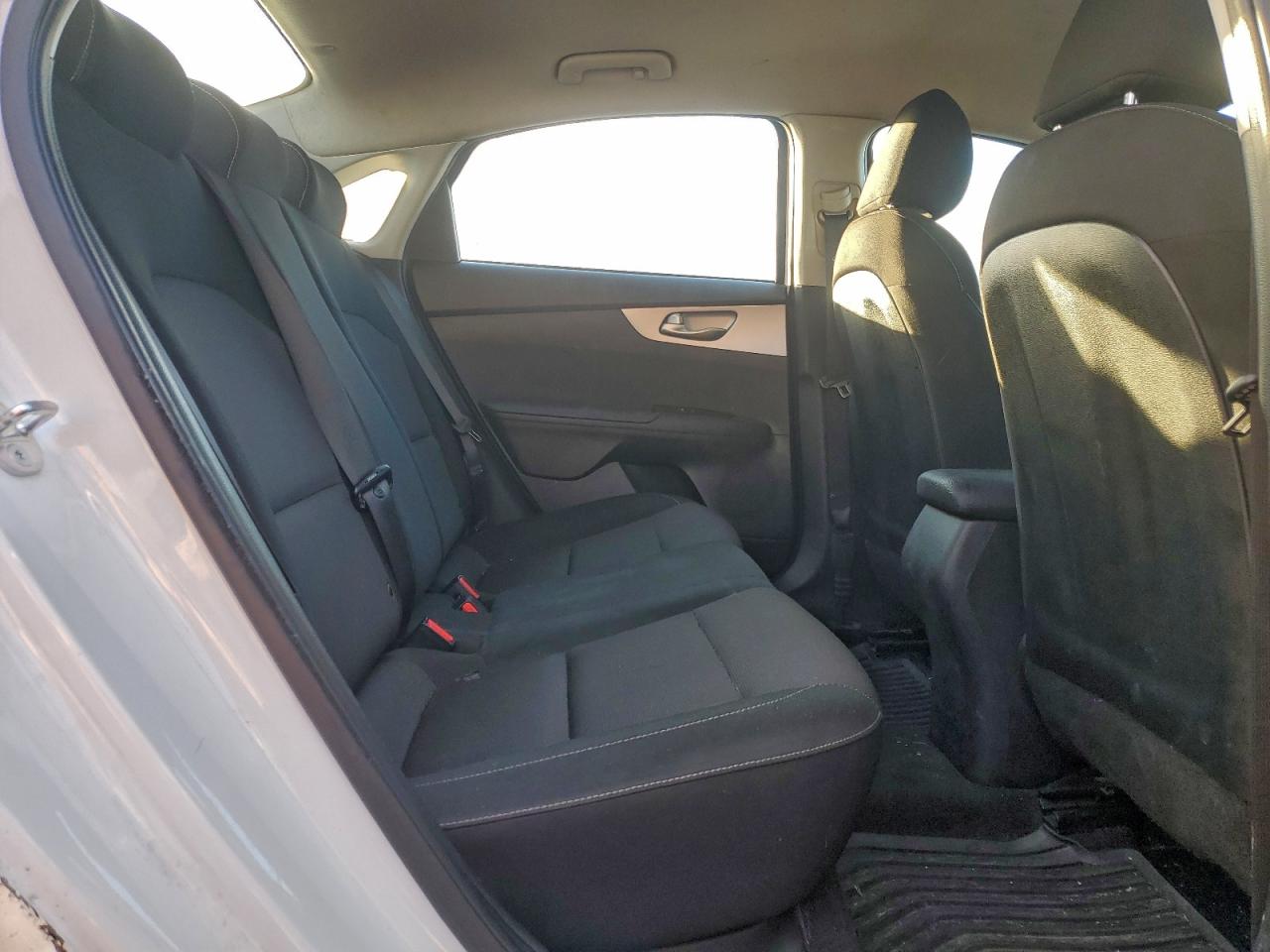 2023 KIA FORTE LX photo 19