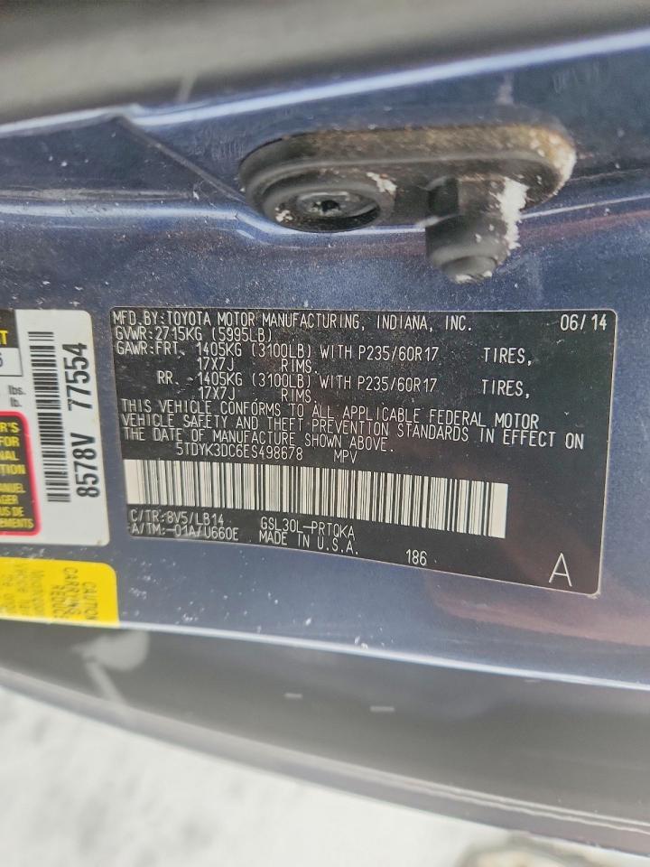 2014 TOYOTA SIENNA XLE photo 25