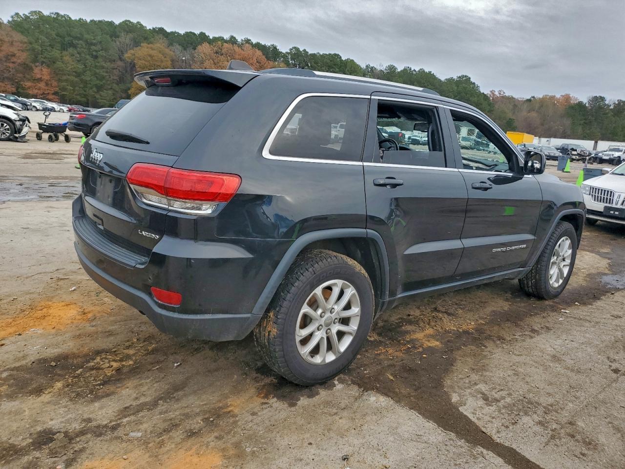 2016 JEEP GRAND CHEROKEE LAREDO photo 5