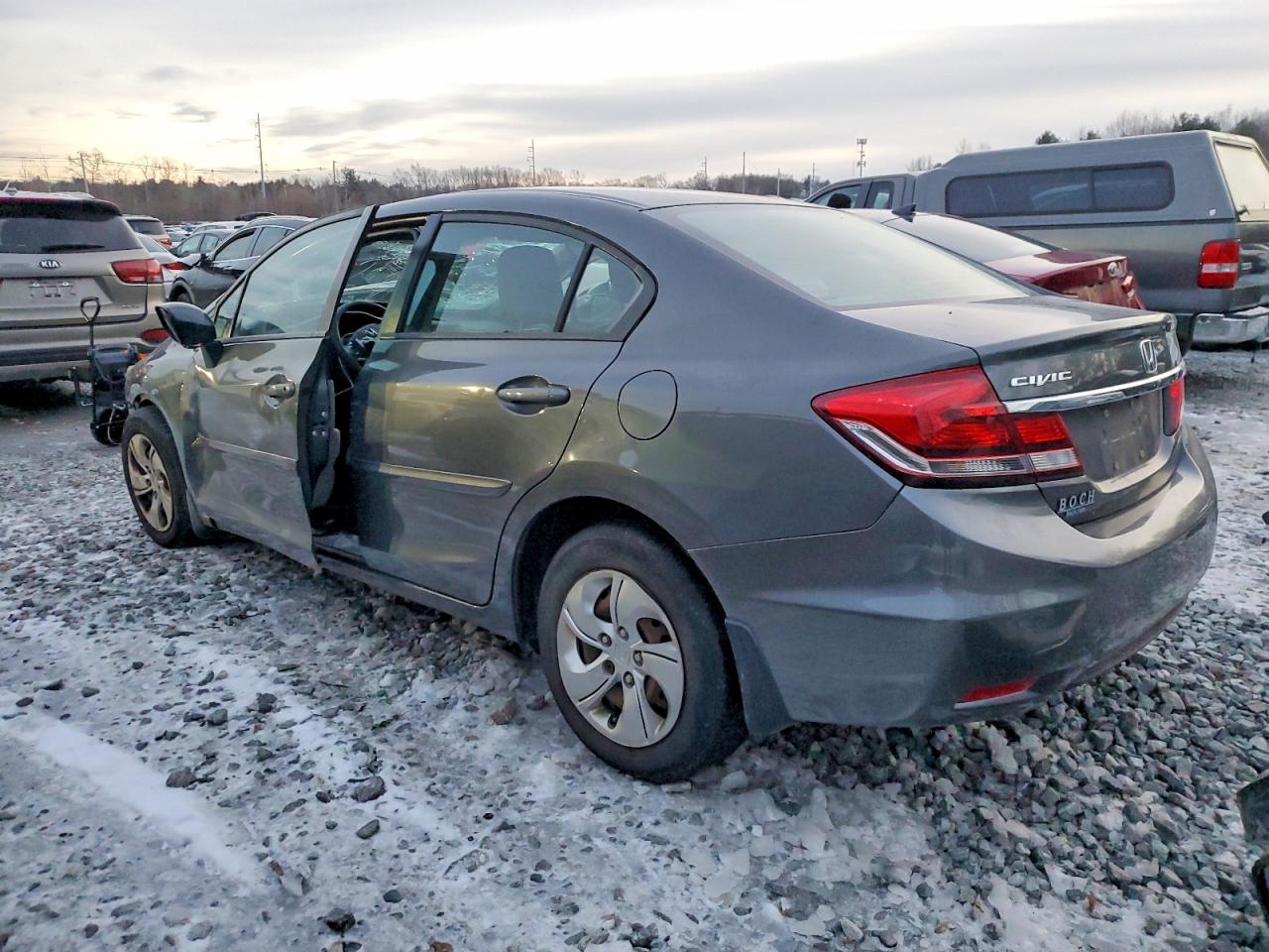 2013 HONDA CIVIC LX photo 2