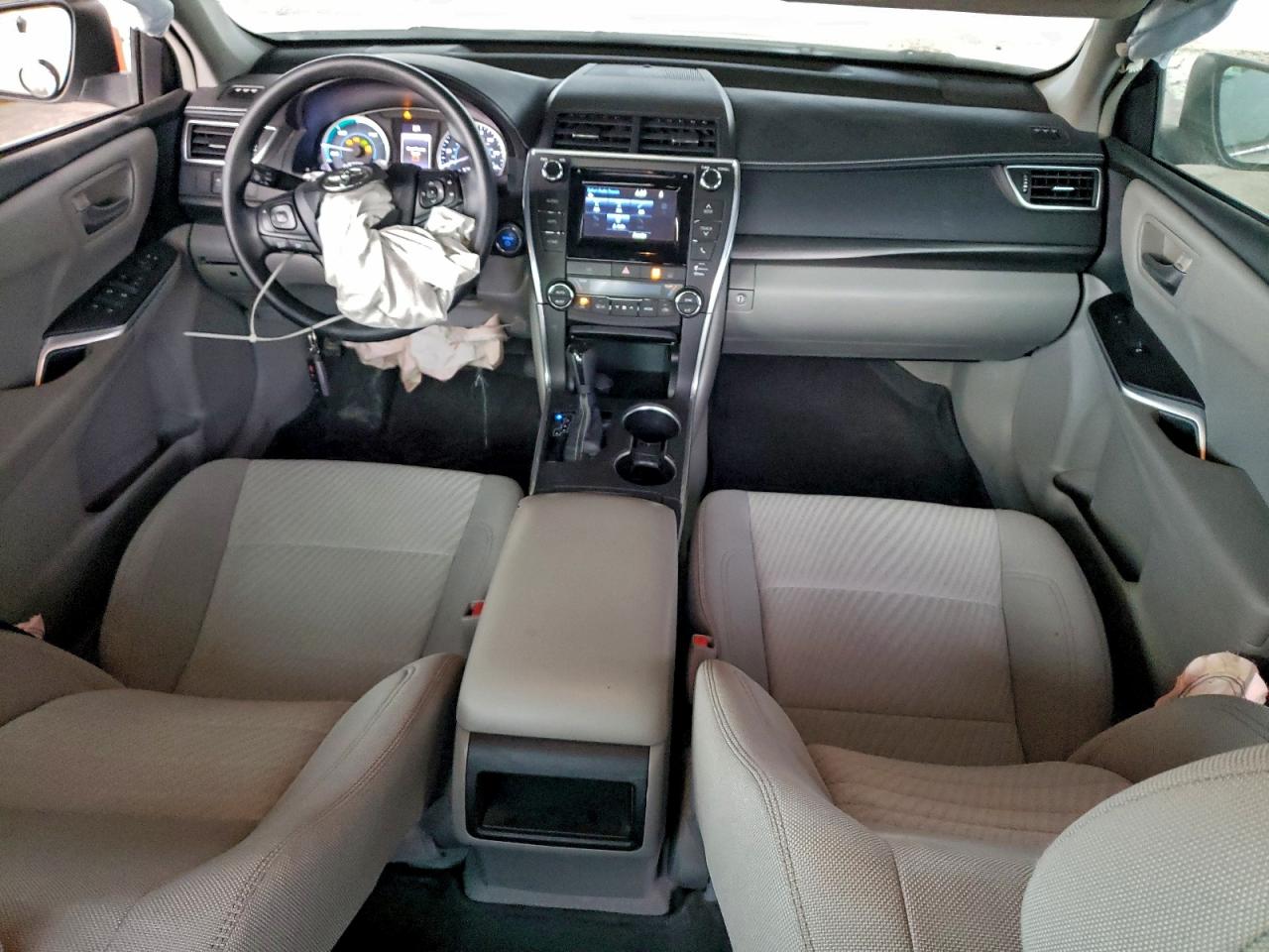 2015 TOYOTA CAMRY HYBRID photo 15