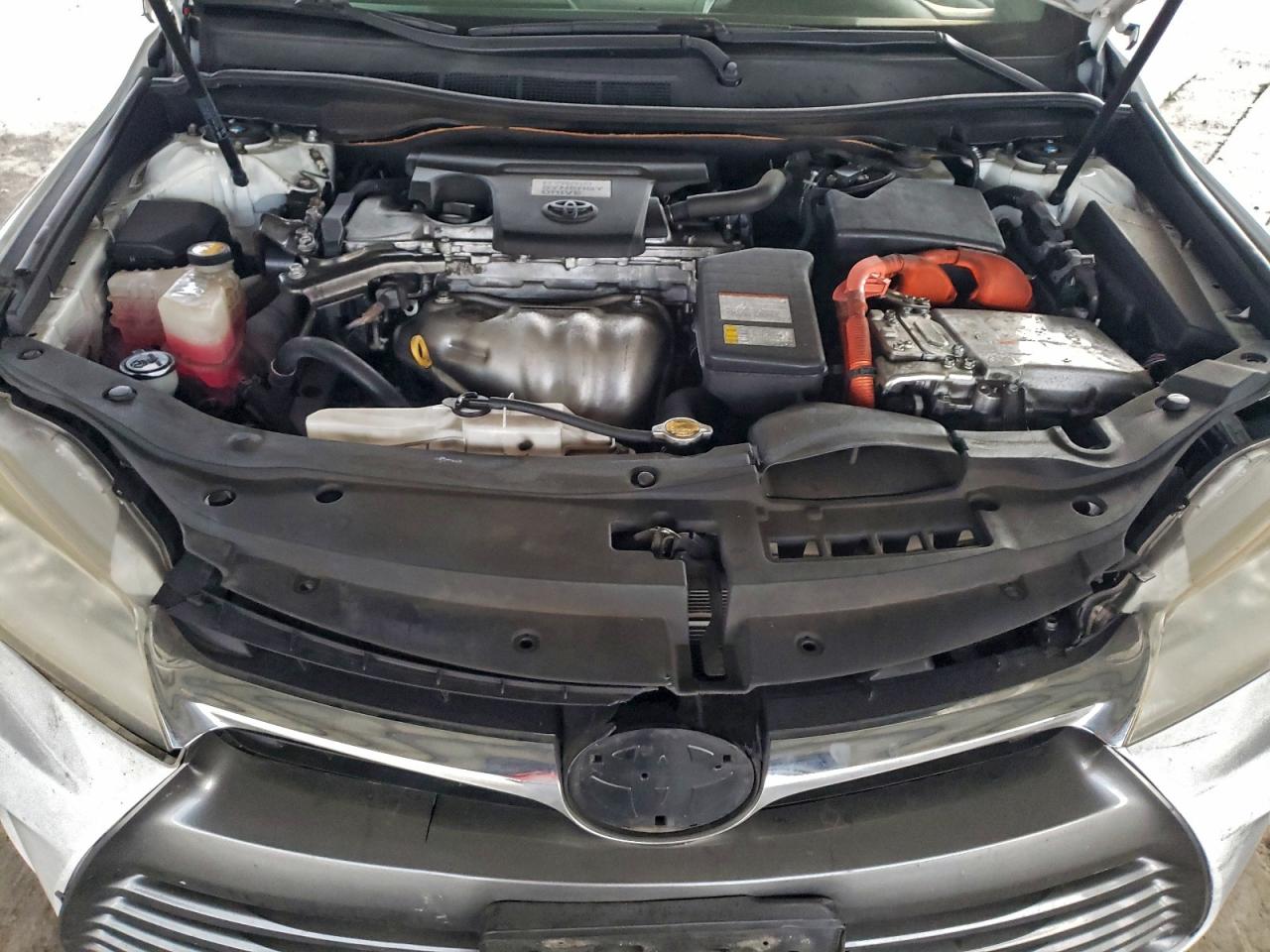 2015 TOYOTA CAMRY HYBRID photo 21