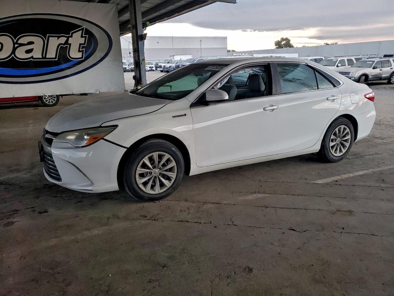 2015 TOYOTA CAMRY