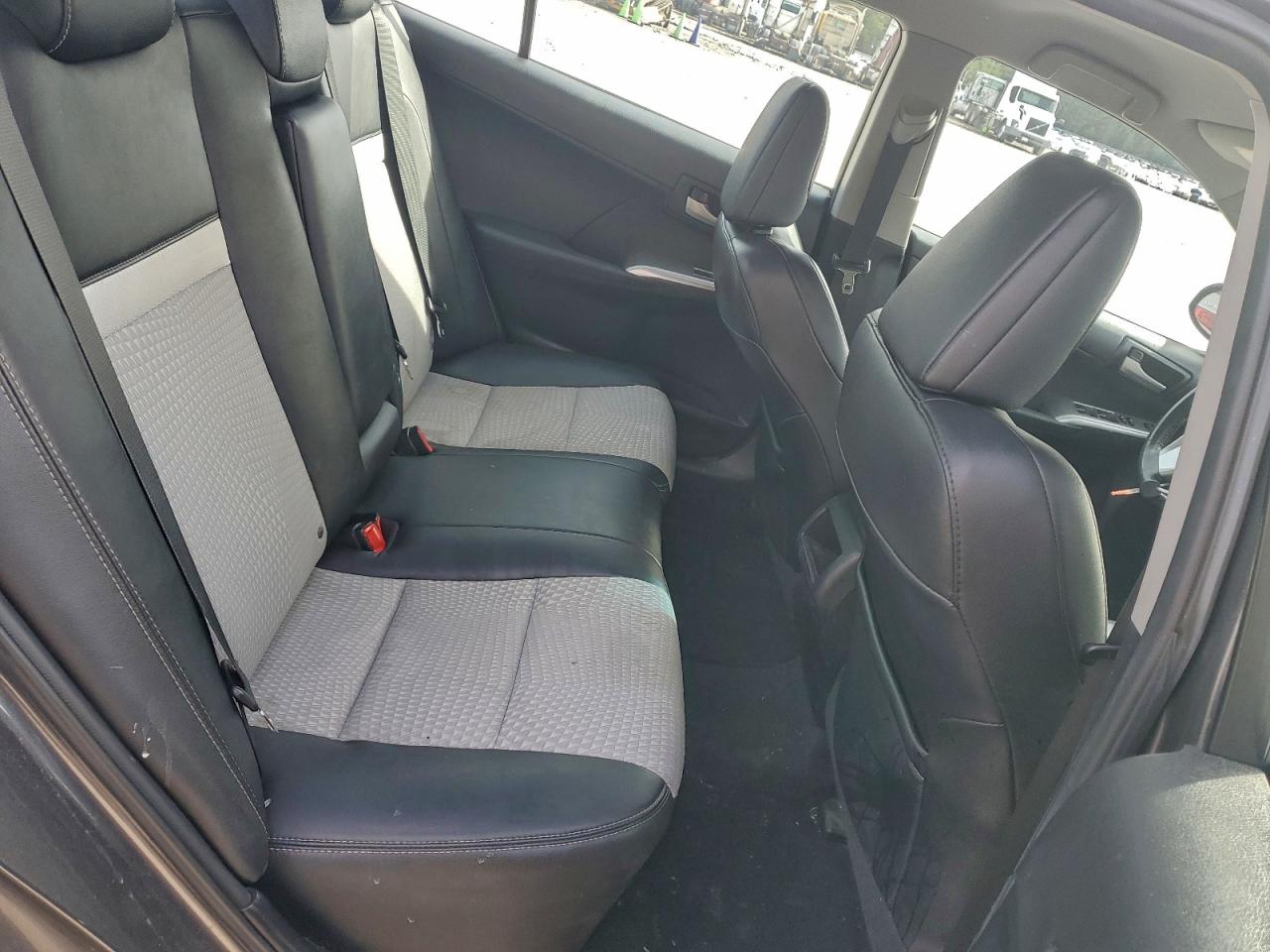 2013 TOYOTA CAMRY L photo 19