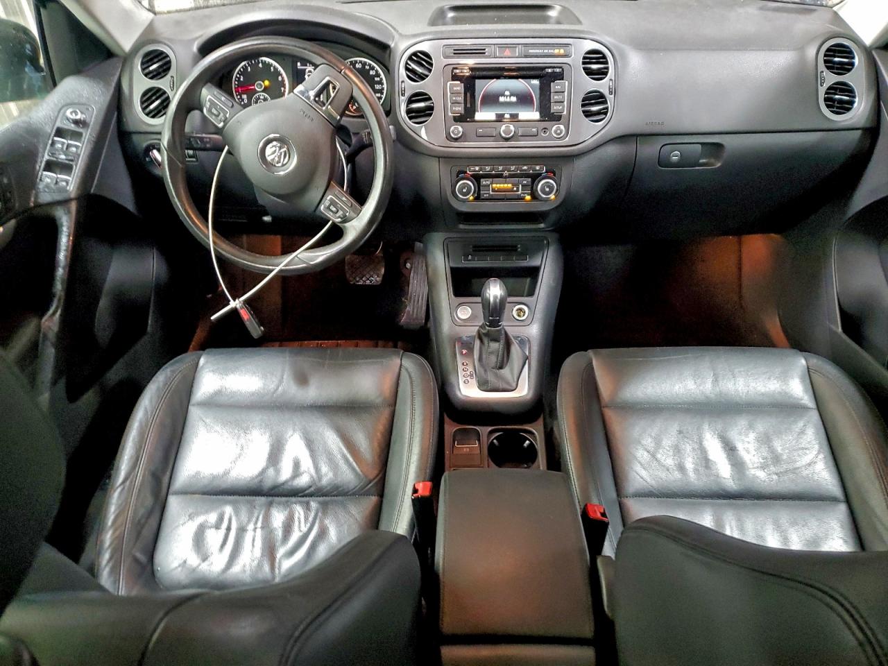 2012 VOLKSWAGEN TIGUAN S photo 8