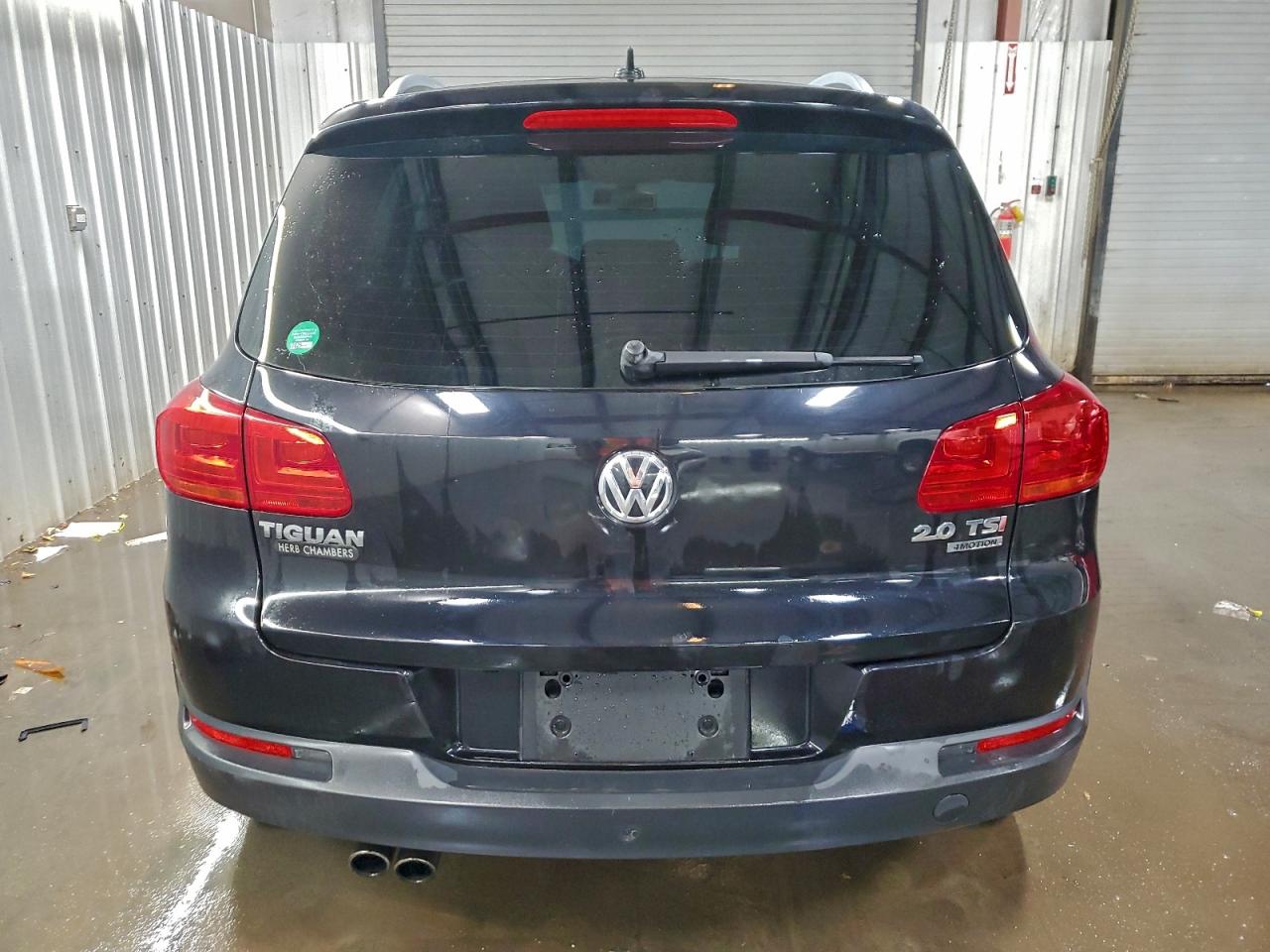 2012 VOLKSWAGEN TIGUAN S photo 6