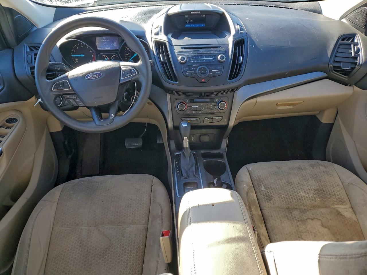 2017 FORD ESCAPE SE photo 8