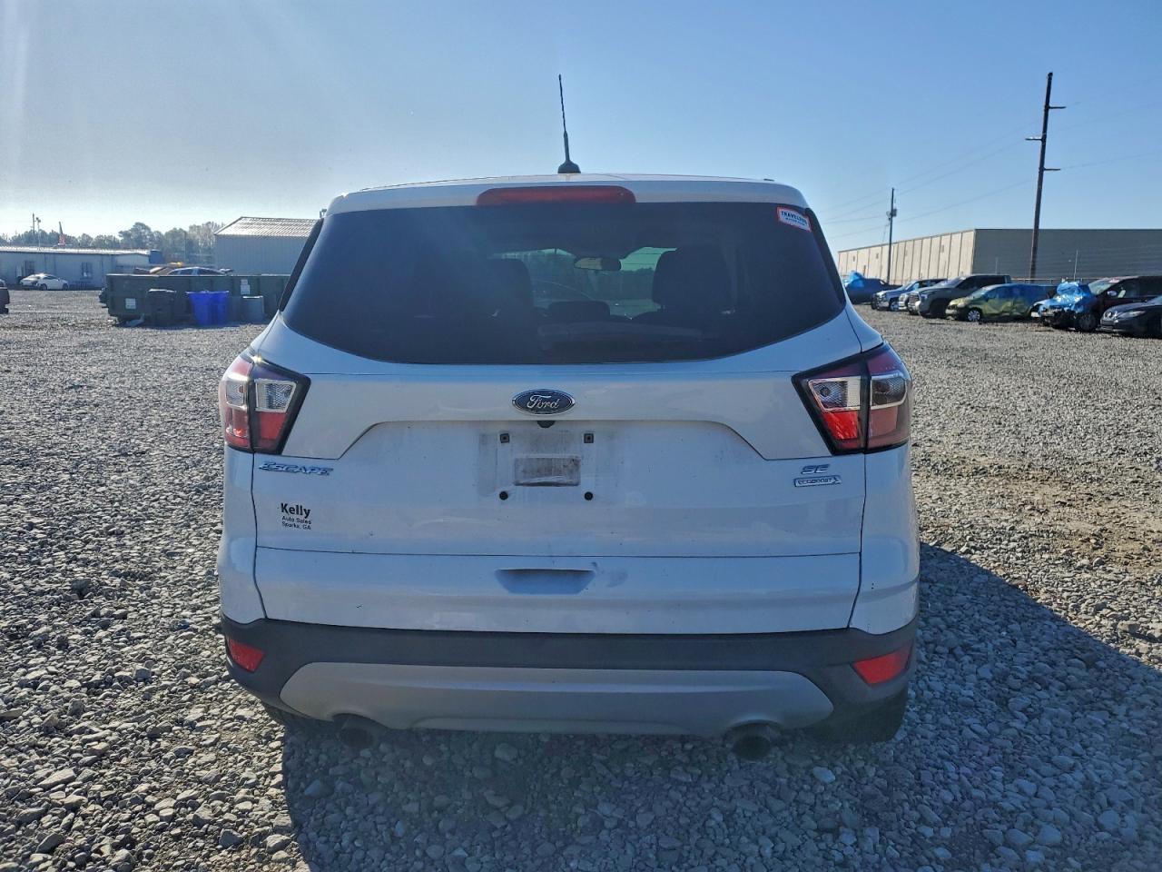 2017 FORD ESCAPE SE photo 6